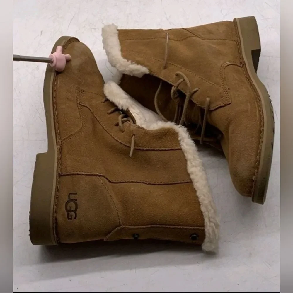 UGG Quincy Suede Sheepskin Fur Booties Lined Combat Boots Chestnut Women 9